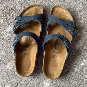 Black Franca Birkenstock’s